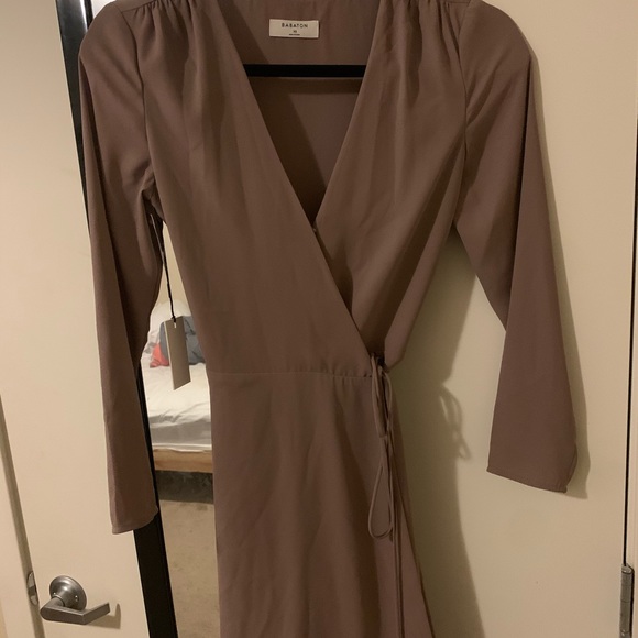 Aritzia Babaton Optima Dress NWT - Picture 2 of 4